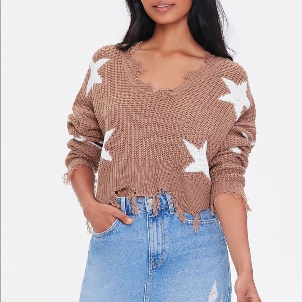 NWT Star Pattern Frayed Sweater Size M